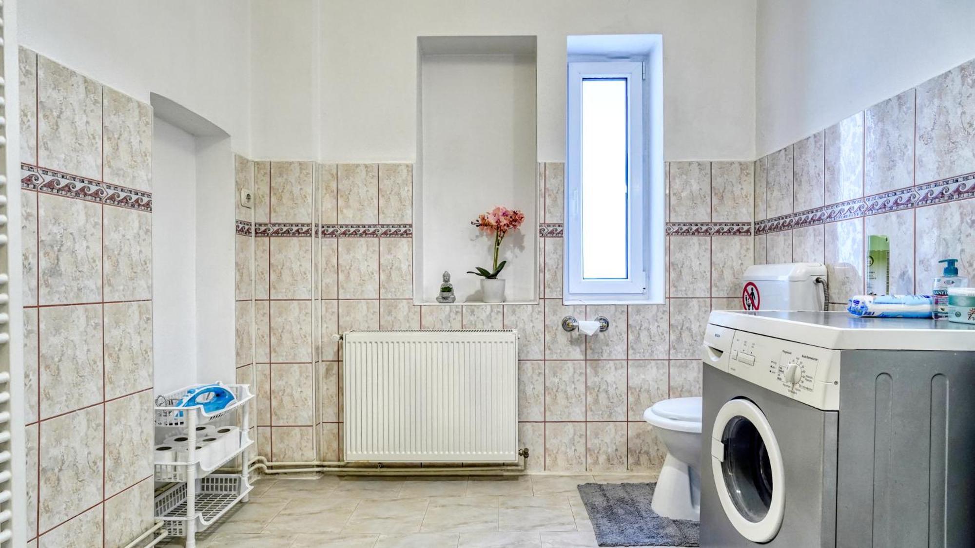 Intimo Oldtown Romantic Apartment Braşov Extérieur photo