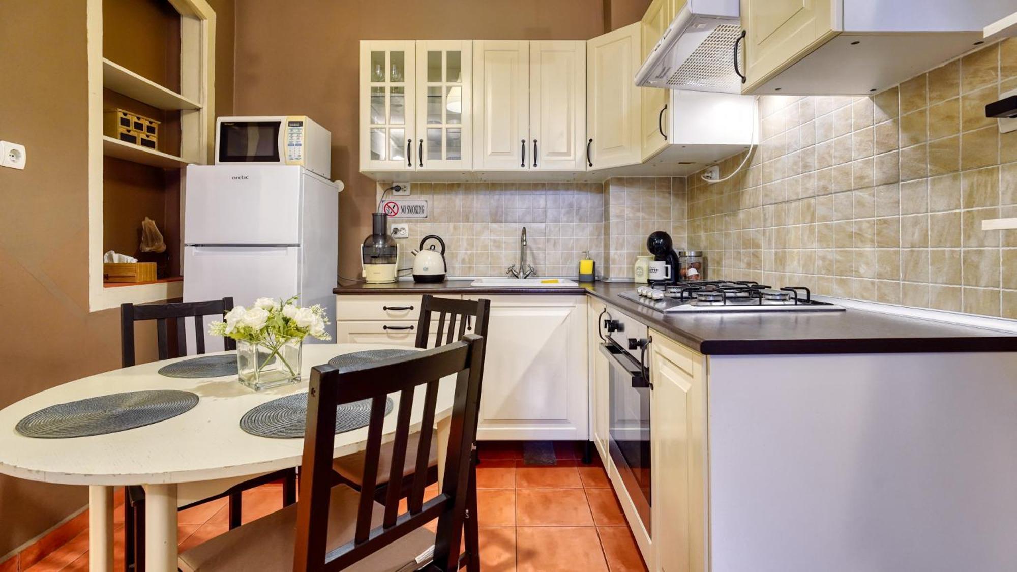Intimo Oldtown Romantic Apartment Braşov Extérieur photo